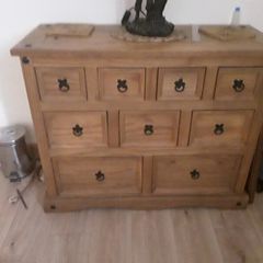Corona chest drawers