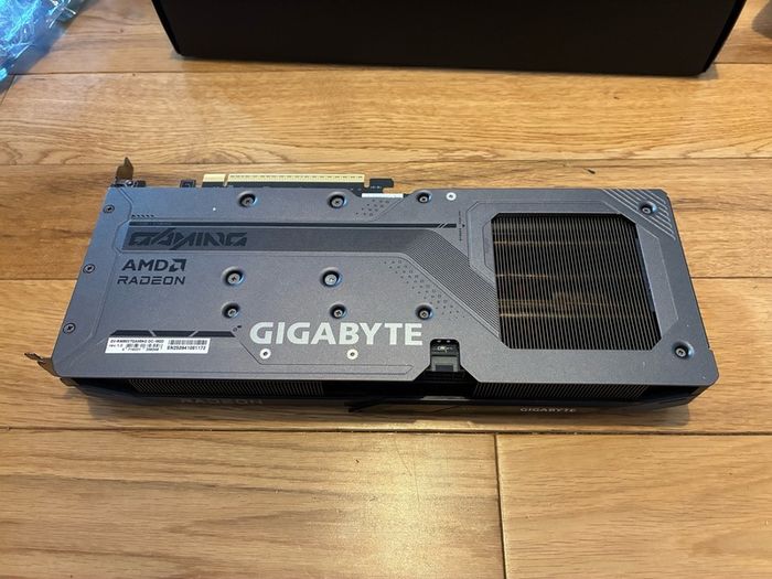 Gigabyte AMD Radeon RX 9060 XT 16GB Gaming OC