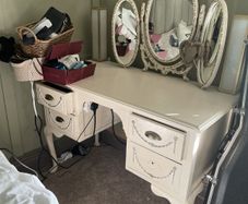 Vintage chest
