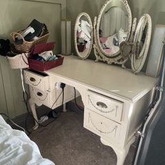 Vintage chest