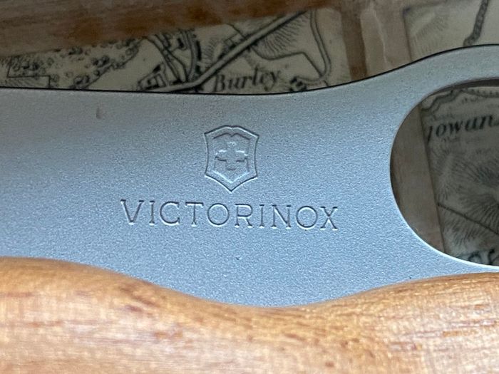 Victorinox Army knive