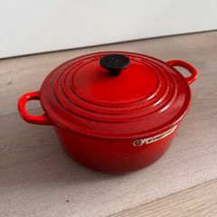 Le Creuset pot 22cm