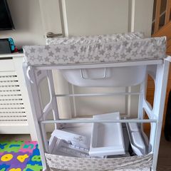 Babylo Changing Table with bath tub
