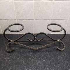 Metal candle holder