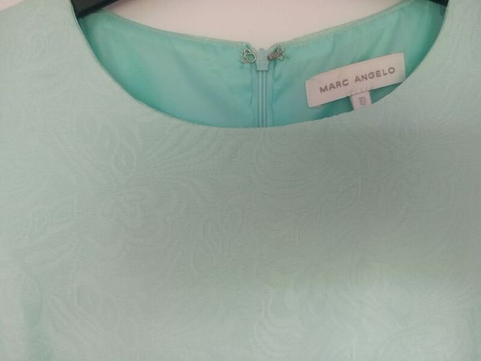 Light green dress
