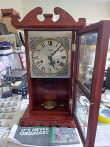 Vintage Mantlepiece Clock in very good condition