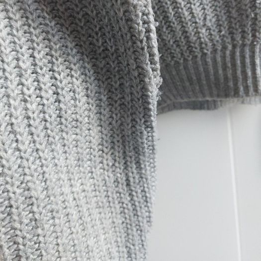H&M sweater size S