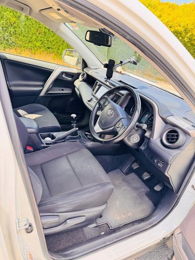 Toyota RAV4 2016 Full Toyota service history