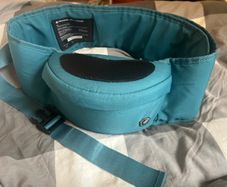 Hip seat carrier