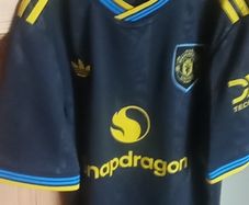 New Man Utd. Third Soccer Jersey Kids size 13-14yrs