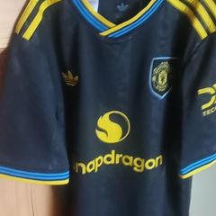 New Man Utd. Third Soccer Jersey Kids size 13-14yrs