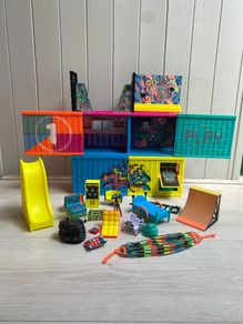 LOL Clubhouse & Accessories