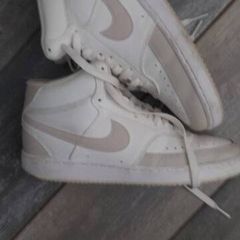 nike runner boots girls size 3 white leather