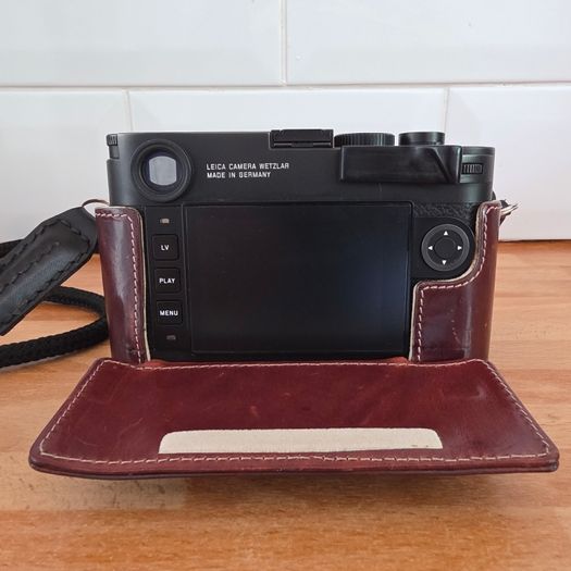 Leica M10