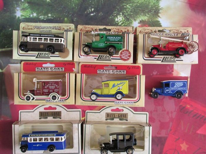 "DAYS GONE" Set Bundle Vintage Retro Cars part 2