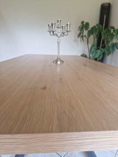 Arno dining table