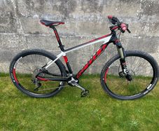 Scott Scale 730 Carbon Mountain Bike Medium