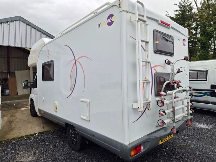 Camper
