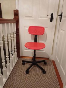 Kids Swivel chair