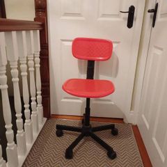 Kids Swivel chair