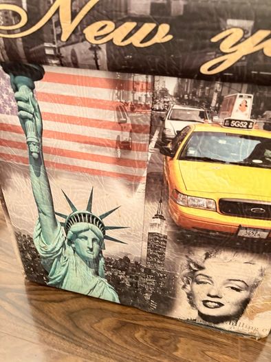 New York storage  box.