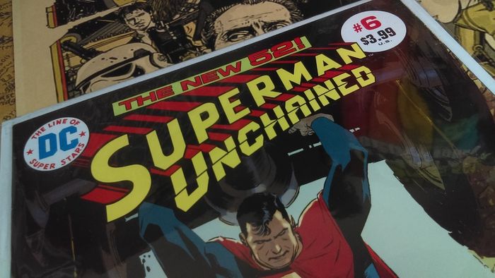 Superman Unchained #6 ! VERY RARE ! Limited 1 for 50 !  Lee Weeks 75th Anniversary Bronze Age Variant Cover ! 2013 ! by DC Comics !