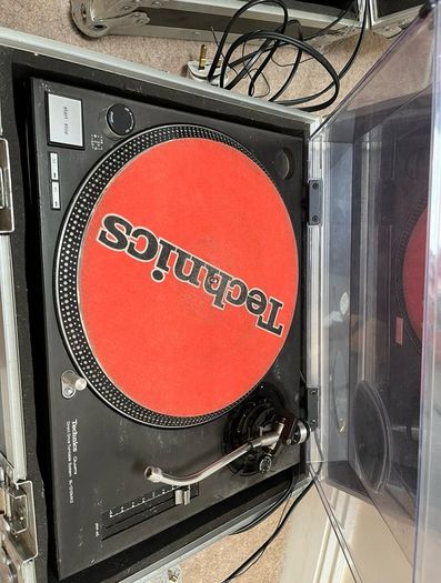 Technics SL-1210MK2