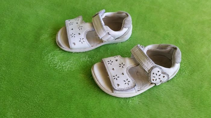 Clarks sandals UK4