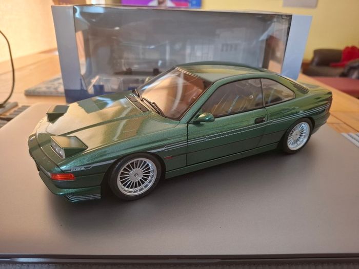 BMW 8 series B12 5.0L Alpina 1/18 New In Box