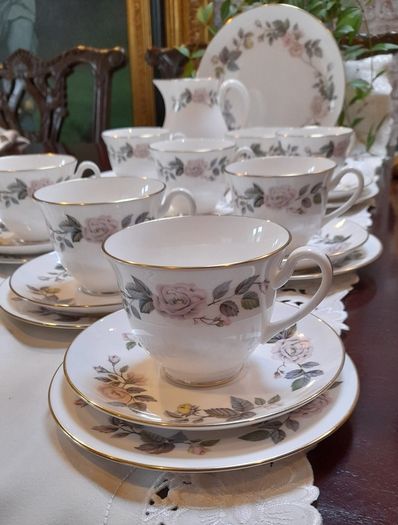 Royal Worcester "June Garland " tea set