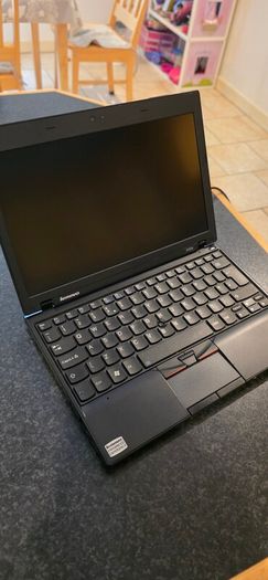 Lenovo thinkpad x100e