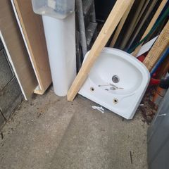 sink /pedastal, bag of bonding