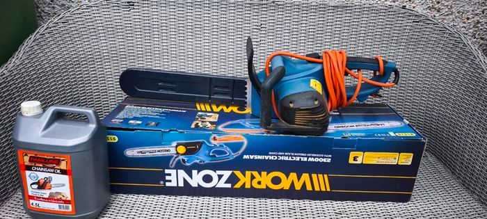 WorkZone Electric Chainsaw