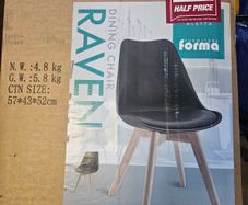Raven dining chair