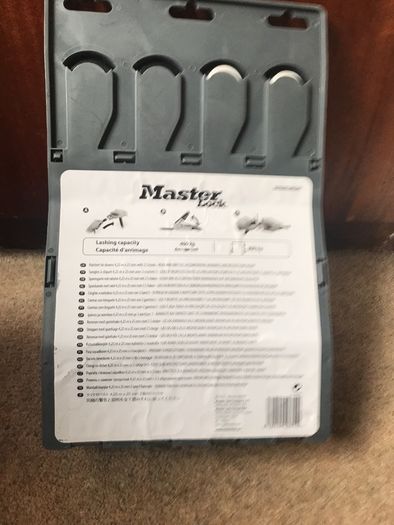 Ratchet straps master lock brand new.