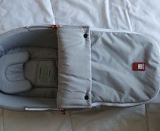 Newborn coccon /universal baby nest - Red Castle