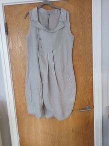 Mouse JI Urban  Light Grey  Sleevless  Dress.  S. 38- 10. New ' No Tag.