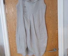 Mouse JI Urban  Light Grey  Sleevless  Dress.  S. 38- 10. New ' No Tag.