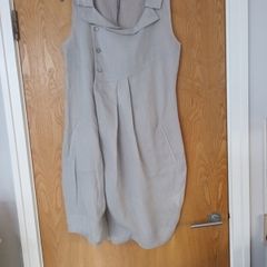 Mouse JI Urban  Light Grey  Sleevless  Dress.  S. 38- 10. New ' No Tag.