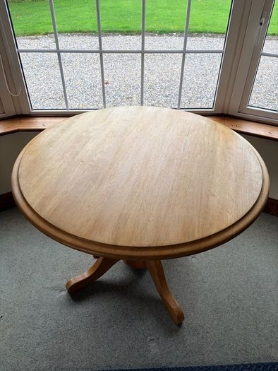 Solid pine Table