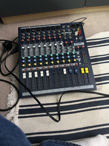 Soundcraft EPM8 audio mixer