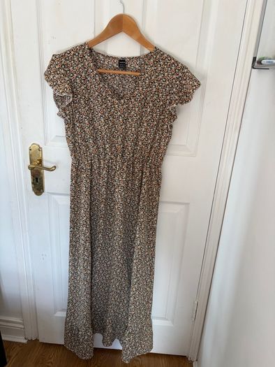 floral bundle 5 dresses 4 tops