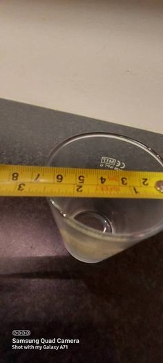 franciscan well cork glass , prefect condition, price includes post to anywhere in Ireland, thank you,or if buyer collects cheaper. Take as is
