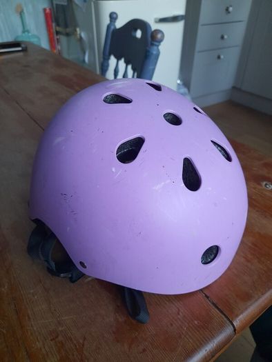 Purple bike elmet kid size s