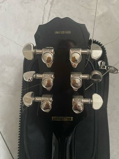 epiphone les paul standard electric guitar
