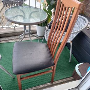 Free chair