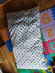 Cushion large rectangle polkadot