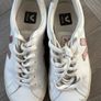 Veja Trainers Image 2