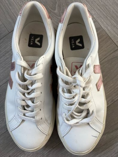 Veja Trainers