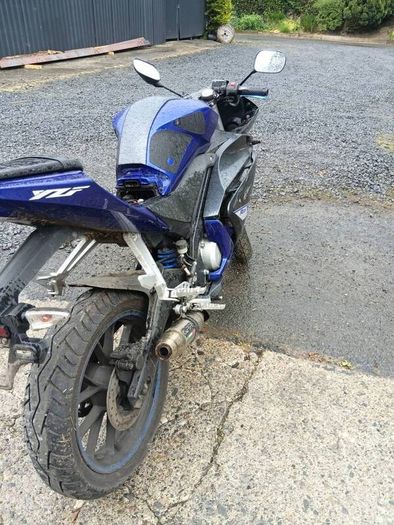 yzf 125 r 2015 breaking only